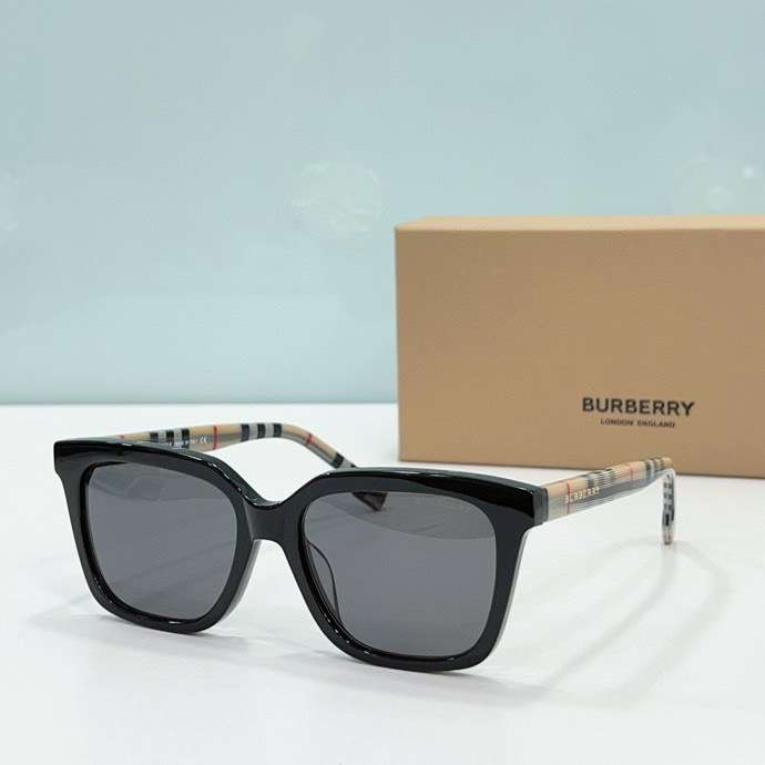 Picture of Burberry Sunglasses _SKUfw52340921fw
